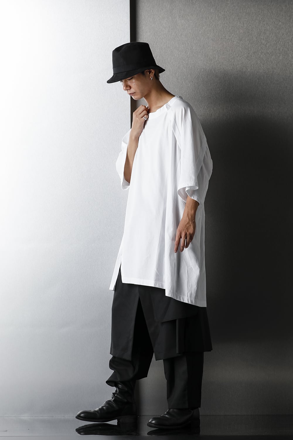 Front Raglan Slit Short Sleeve Tee White