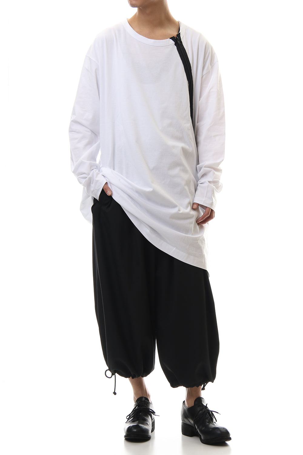 Diagonal zipper L/S cut sew White