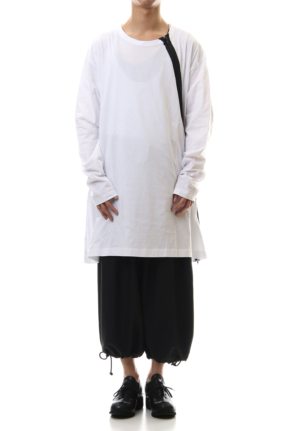 Diagonal zipper L/S cut sew White