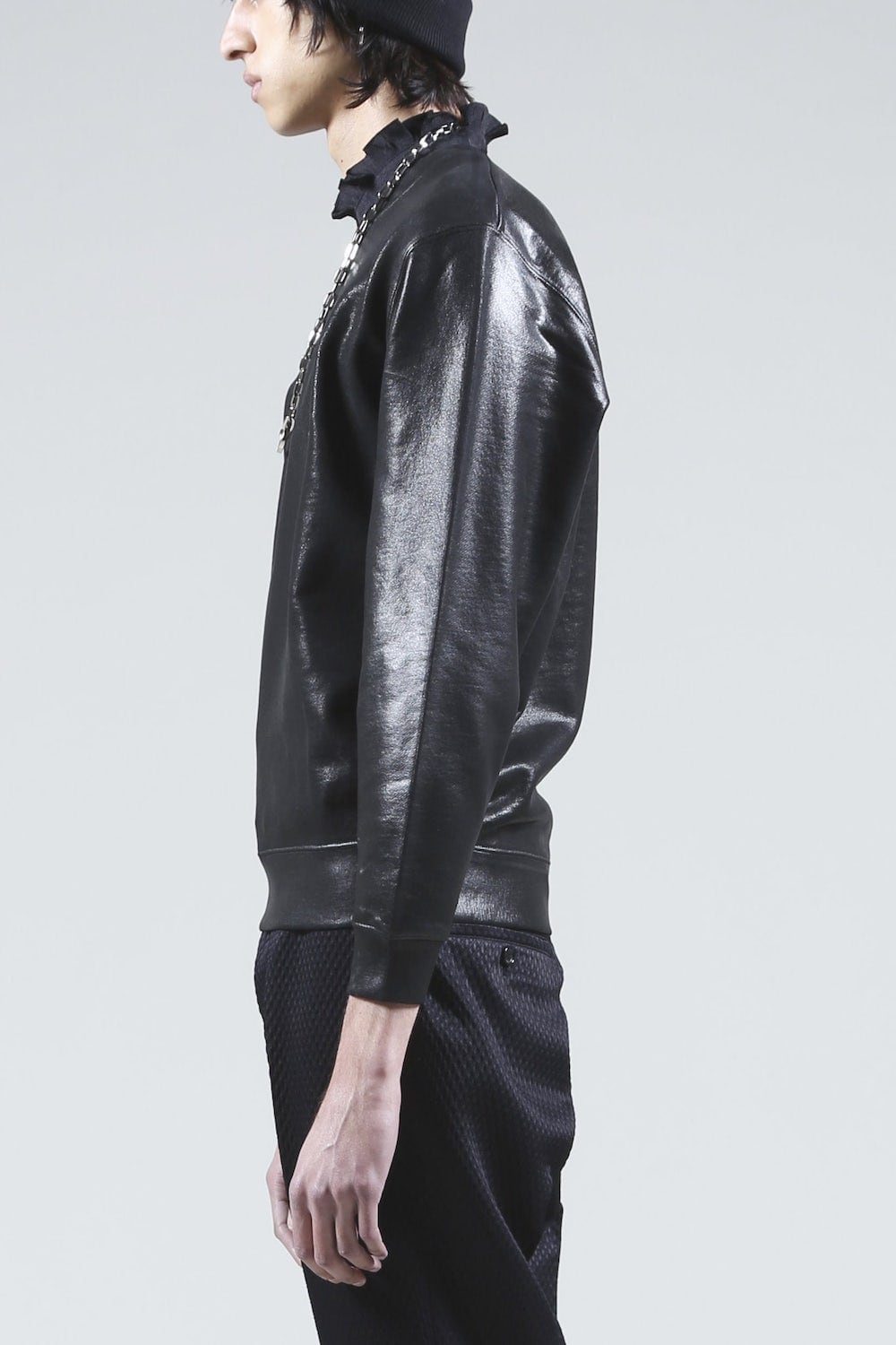 ロゴ刺繍 コーティングスウェット プルオーバー (ブラック)