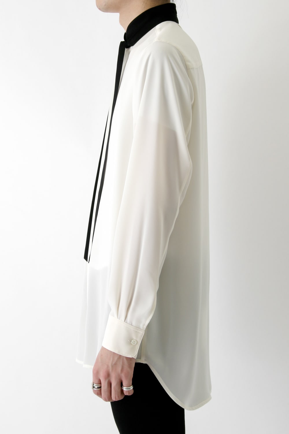 LAMBERT CREPE DE CHINE STAND BOW COLLAR SHIRT (ECRU)