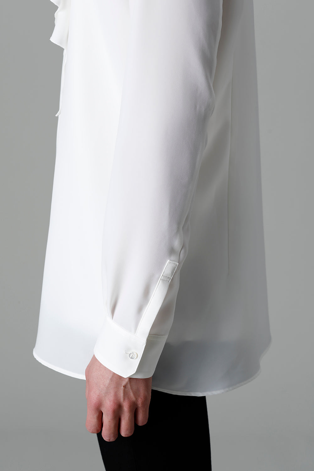 Drape Faille Ruffle Shirt Off White