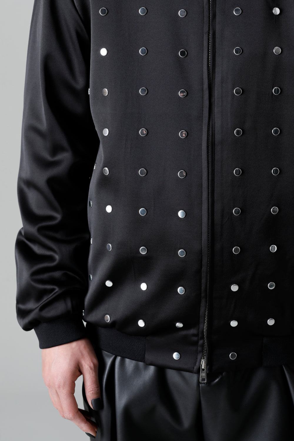 T/R Satin Studs Zip Up Blouson Black x Silver