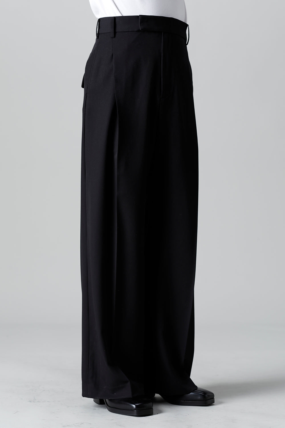 T/R Dry gabardine Stretch Tuck Wide pants Black