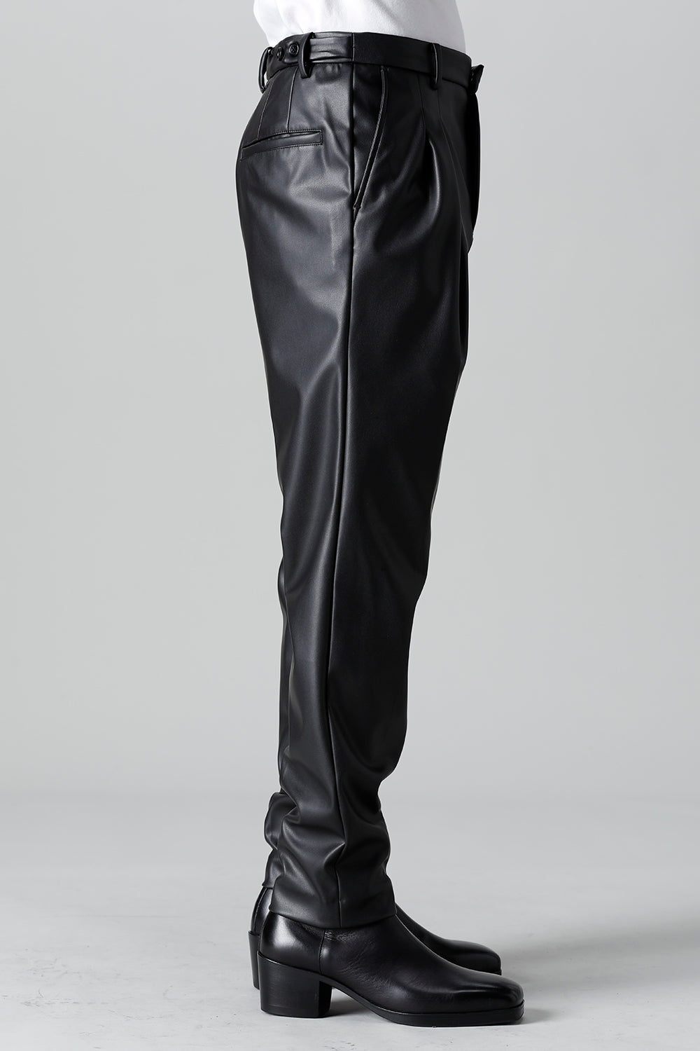 Airy Fake Leather  Faux Leather 2 Tuck Pants