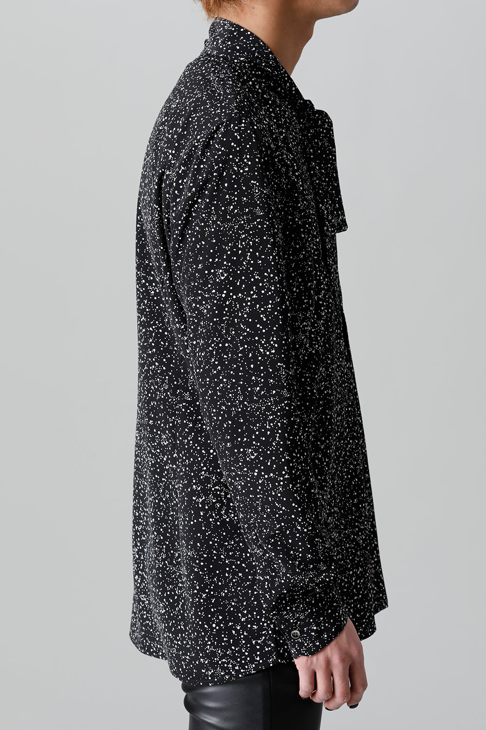 Dechine Random Dot print Ribbon Shirt Black × Off White