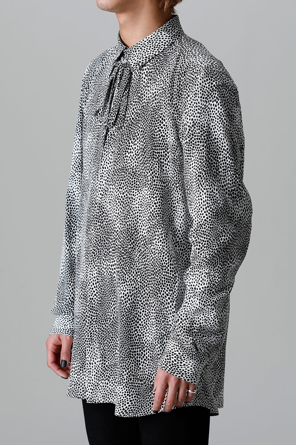 Decin Leopard Print Regular Shirt With Ribbon Off White x Black