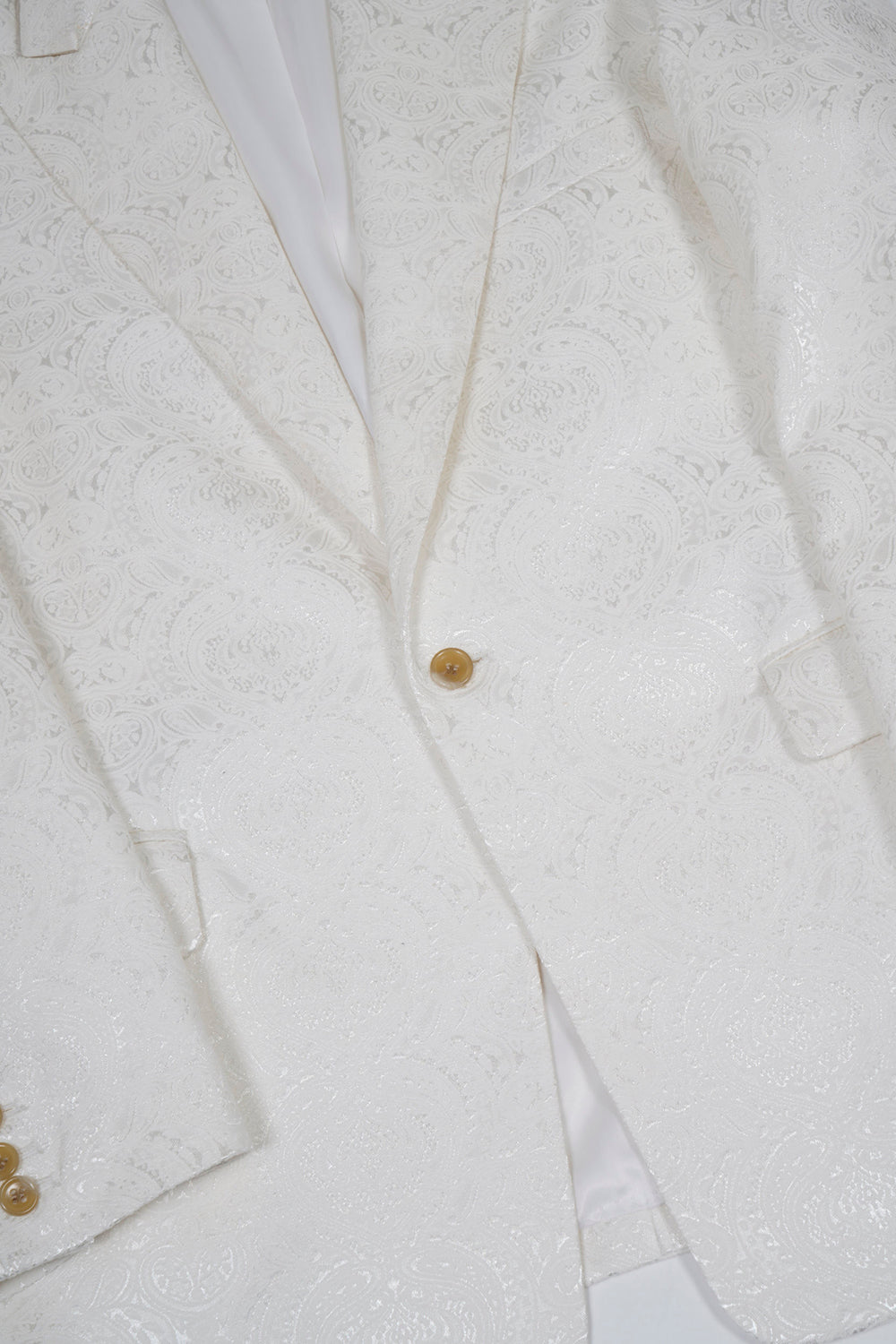 Shiny Owner Jaggard Peaked Lapel 1B Jacket Cream