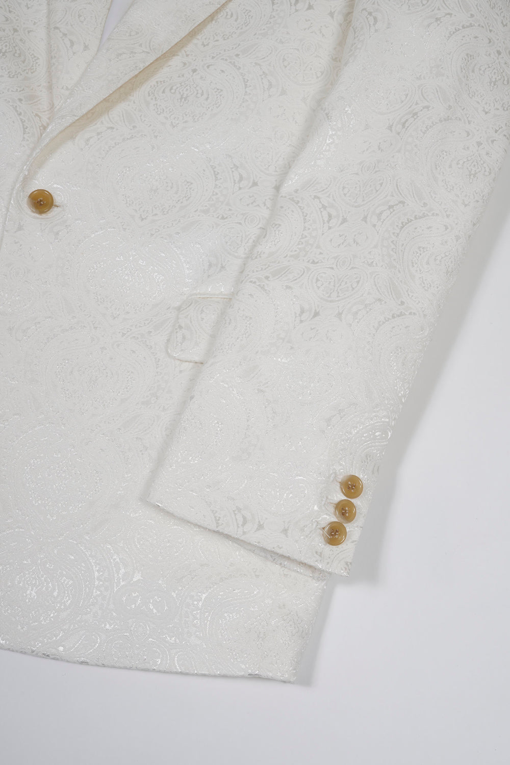 Shiny Owner Jaggard Peaked Lapel 1B Jacket Cream