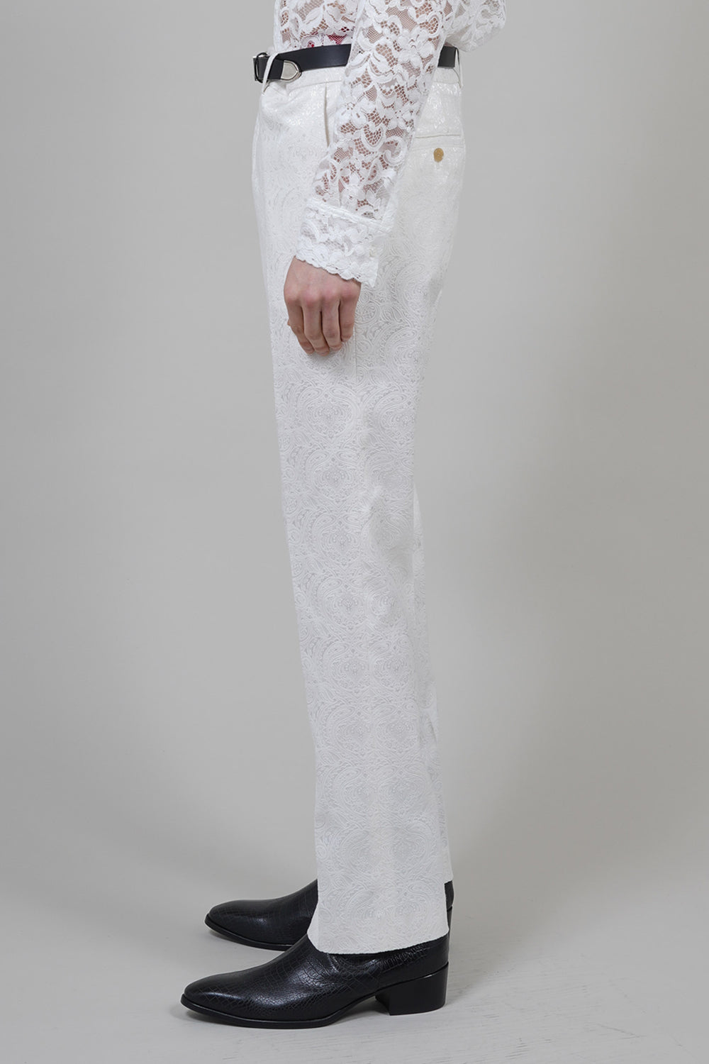 シャイニー オーナメントジャガード ファスナースリットパンツ クリーム