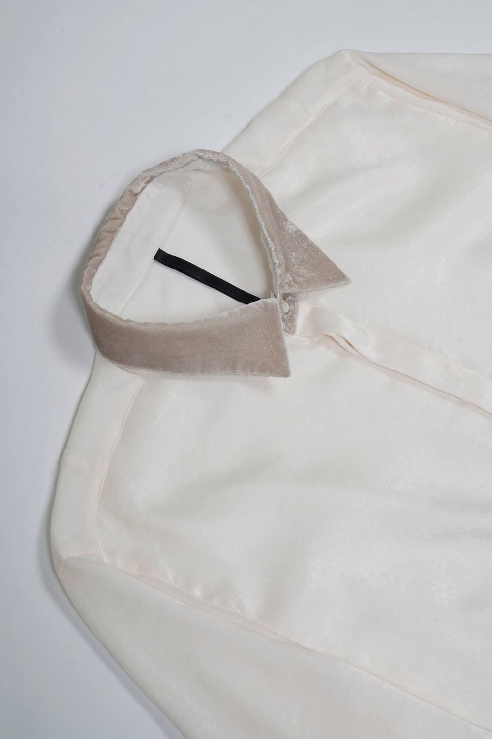 Pe Vintage Satin Velvet Collar Regular Shirt Cream