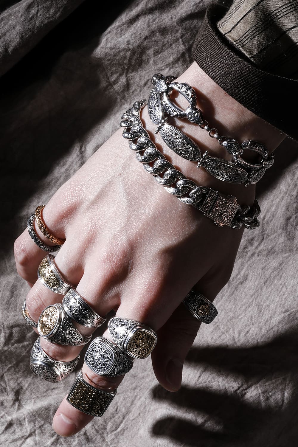 GB1 - Classical Bracelet