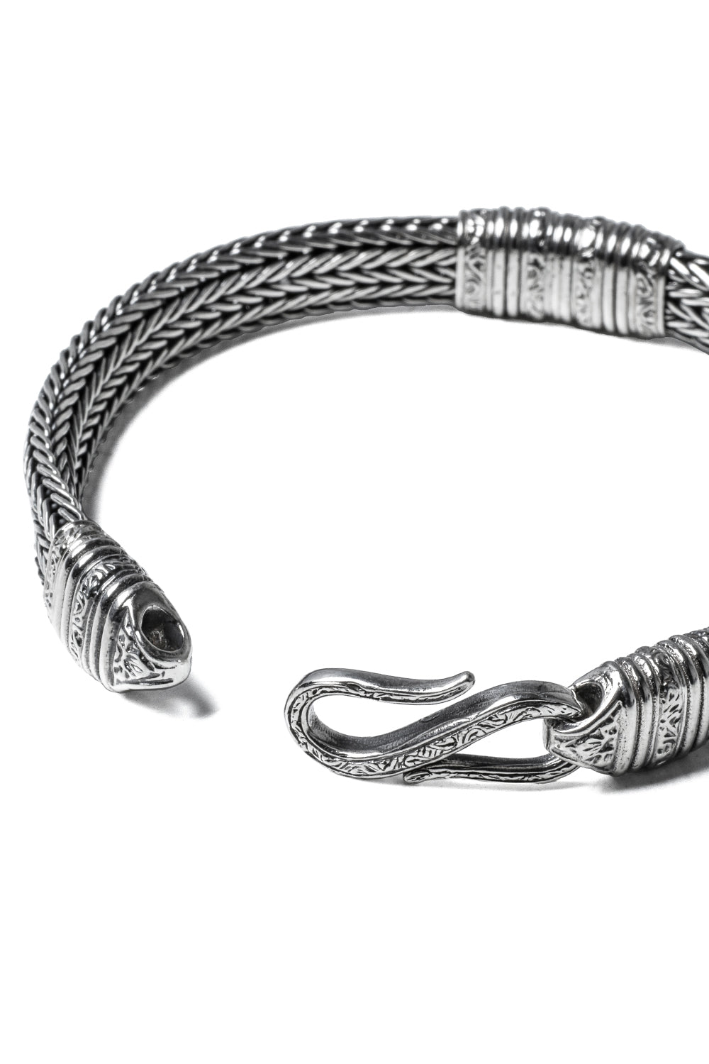 GB28 - Classic Bracelet