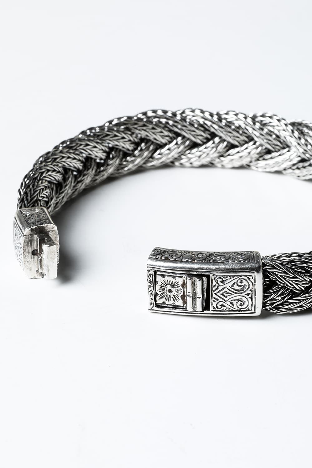 GB7 - Braided Chain Bracelet