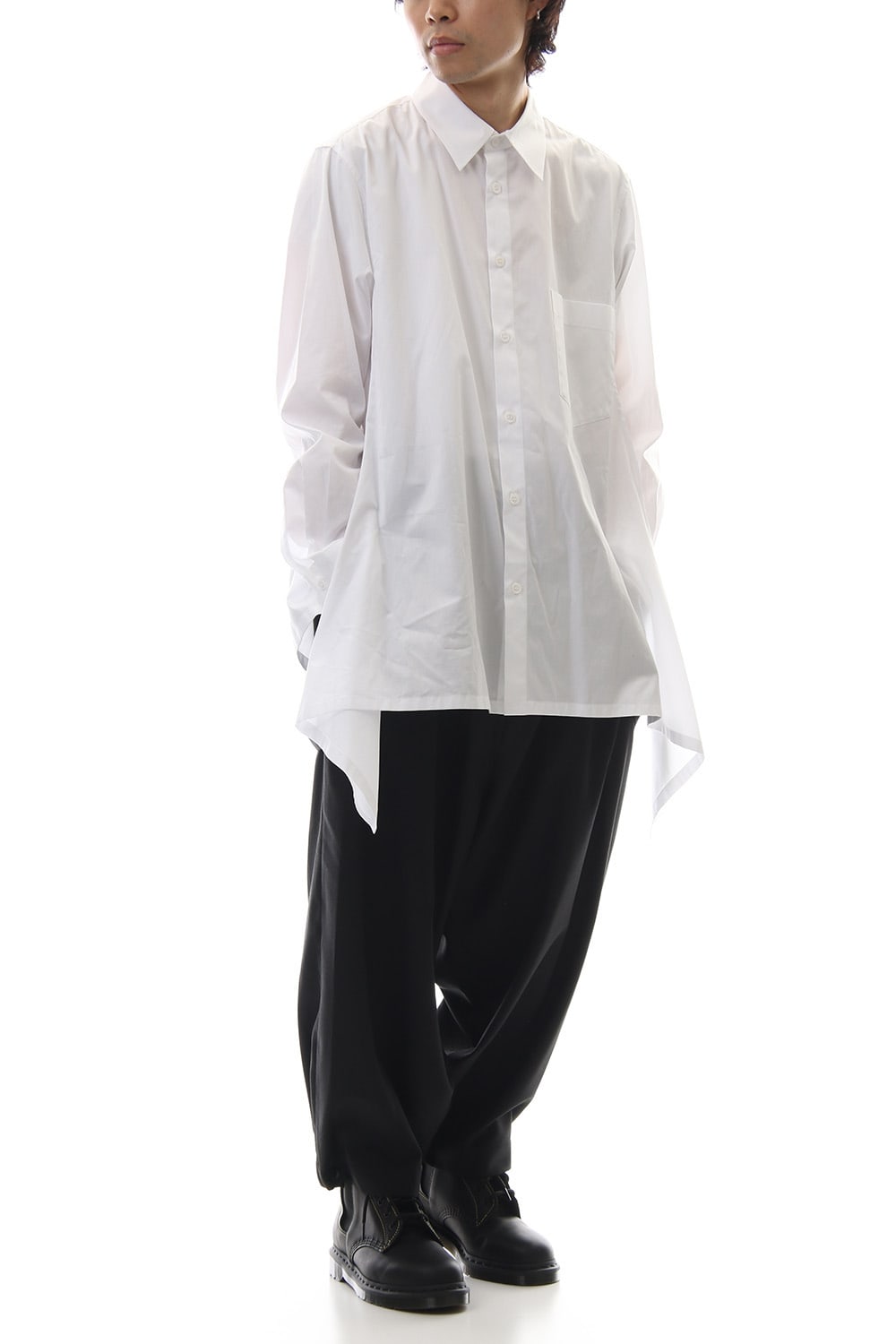 Armpit Fluttering shirt White