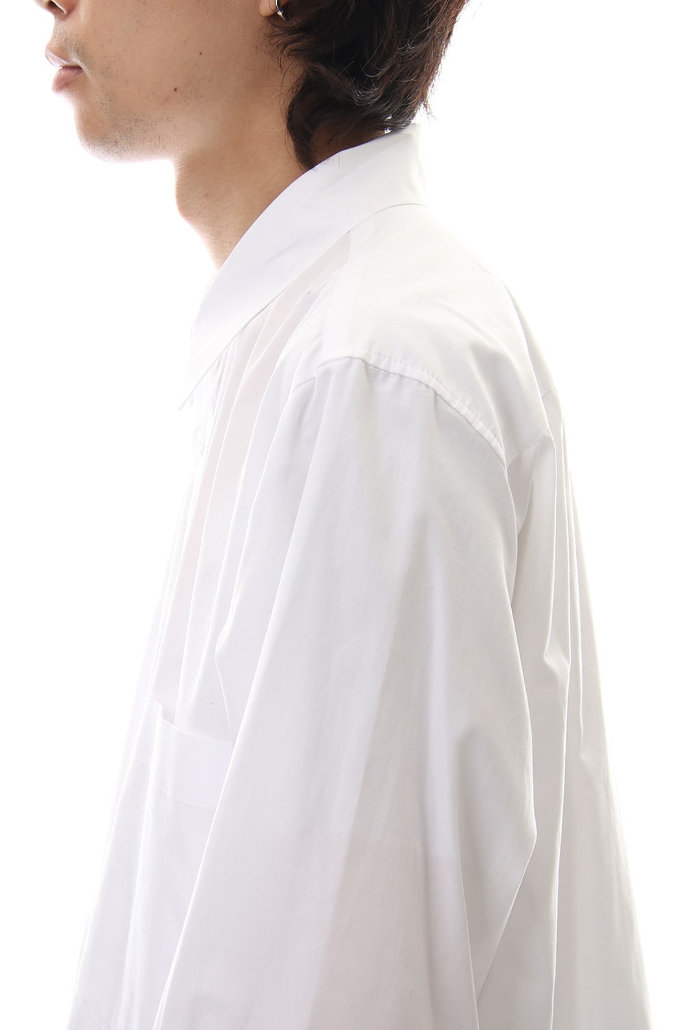 Armpit Fluttering shirt White