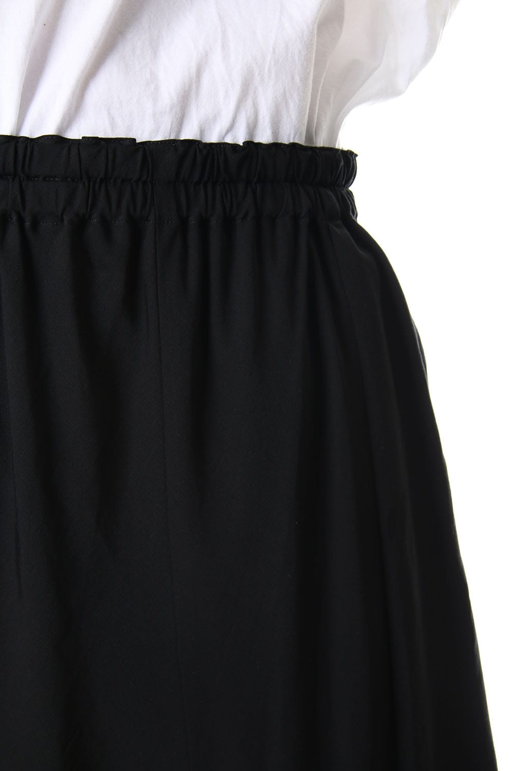 Left twist Deformation pants