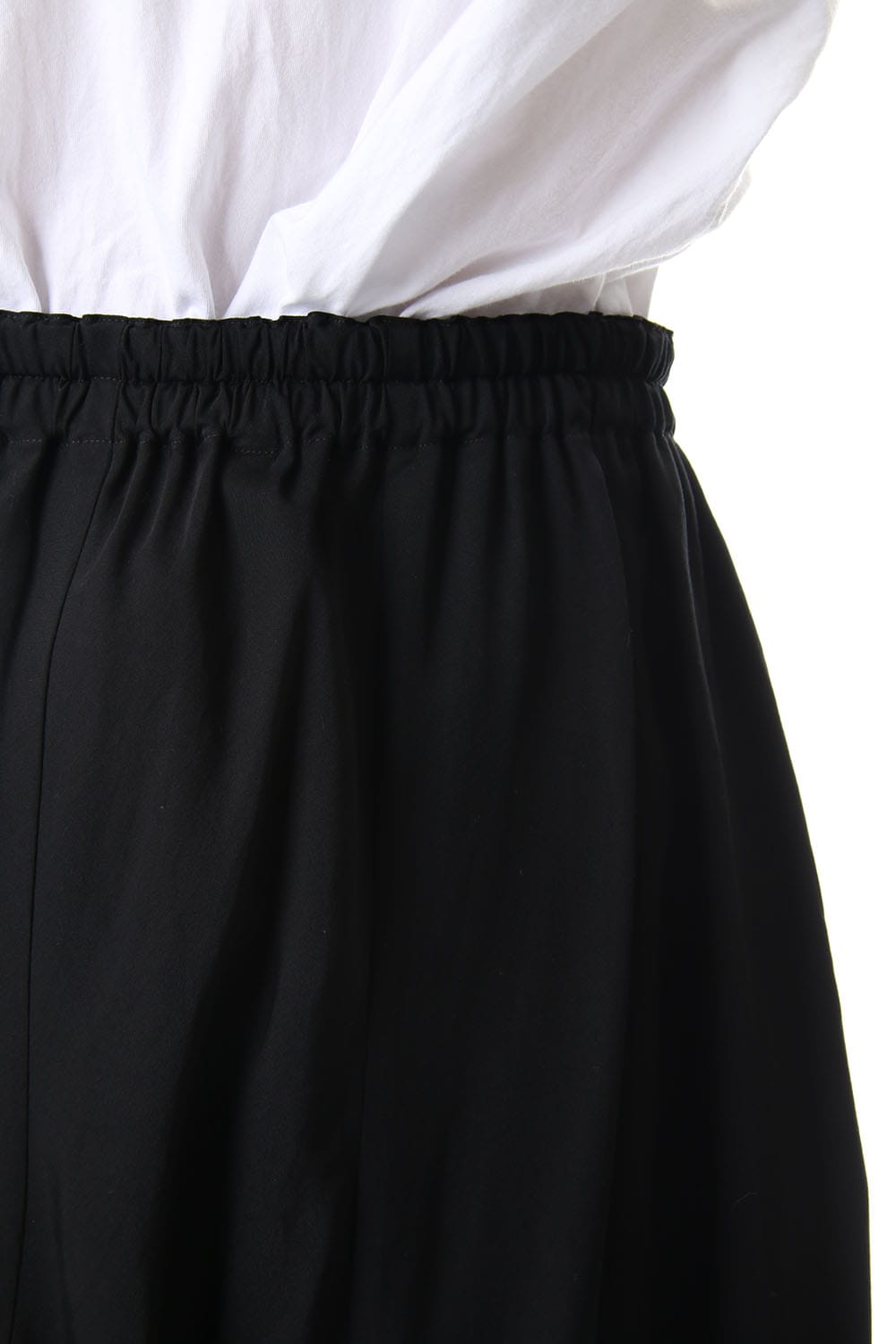 Left twist Deformation pants