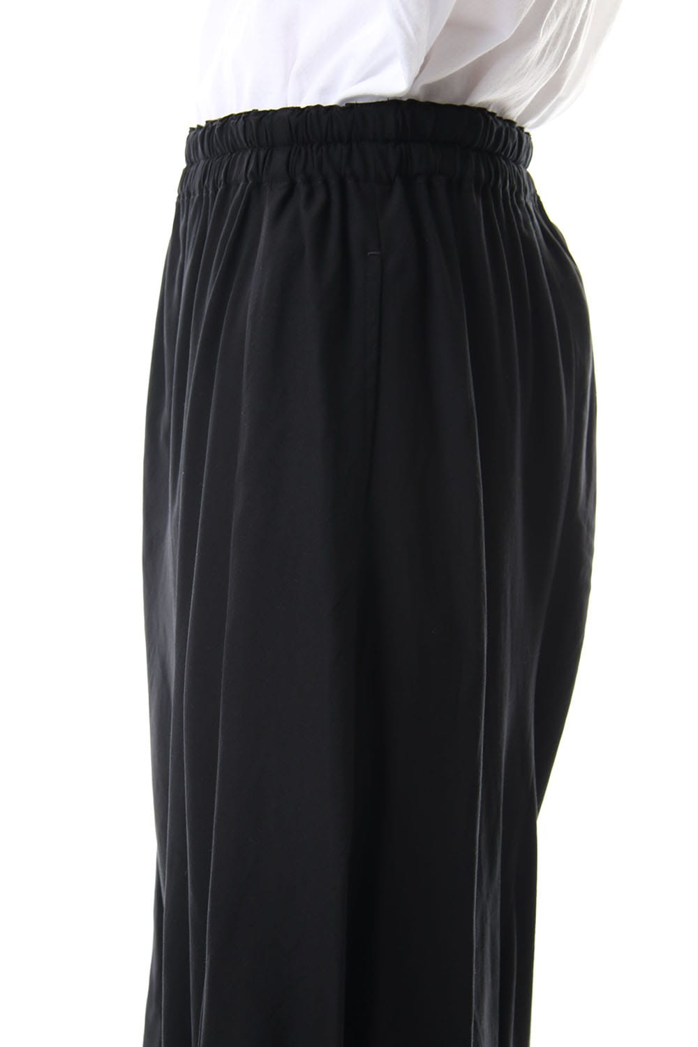 Left twist Deformation pants