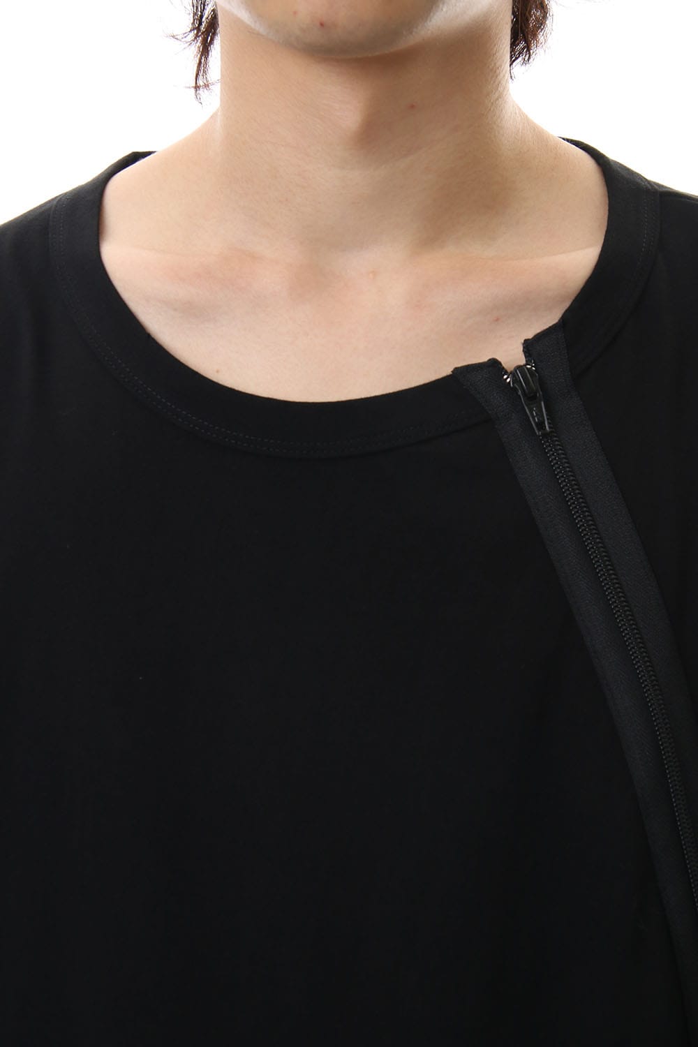 Diagonal fastener Cut & sew Black