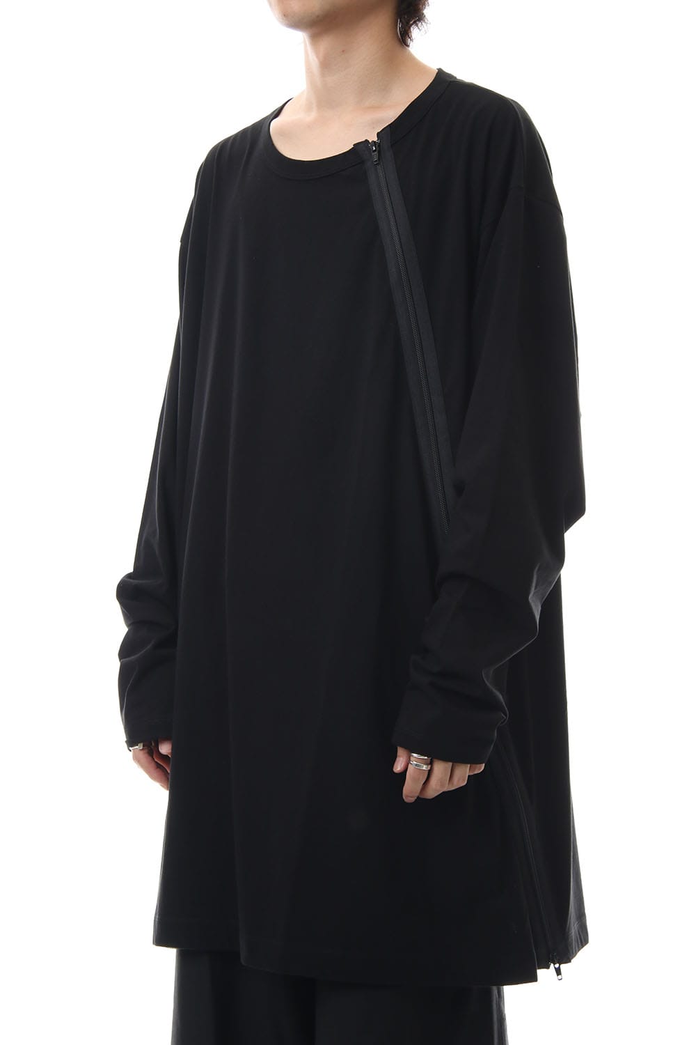 Diagonal fastener Cut & sew Black