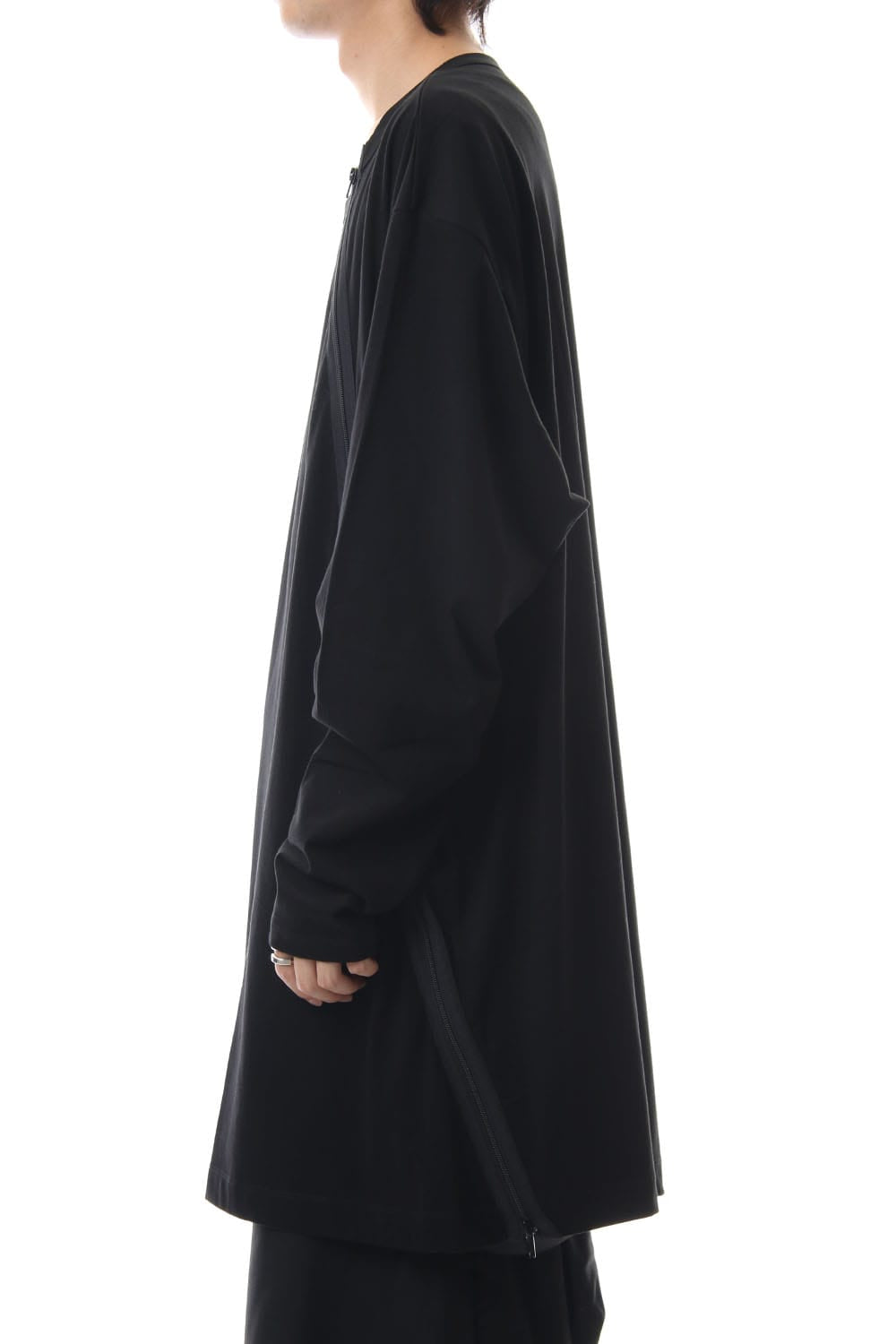 Diagonal fastener Cut & sew Black