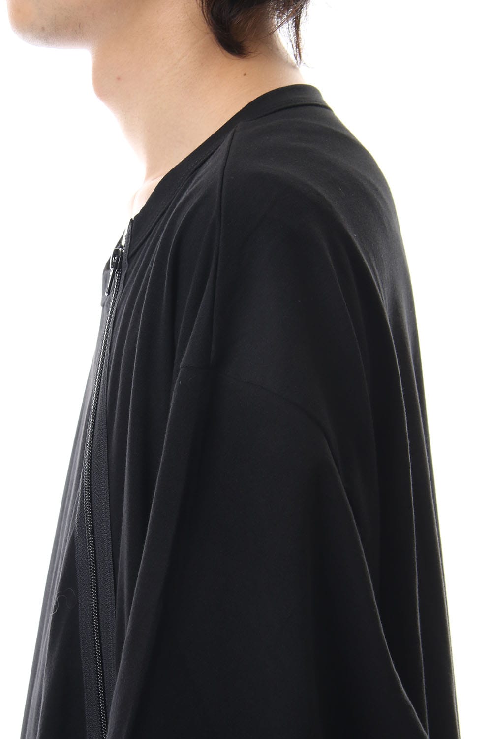 Diagonal fastener Cut & sew Black