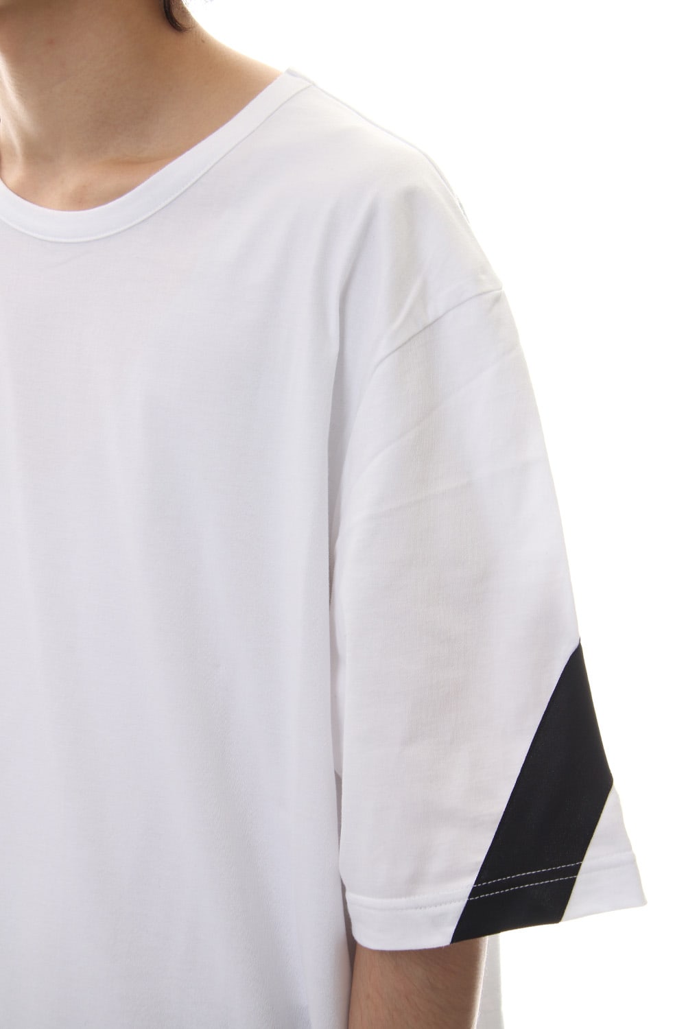 Back tape Short sleeve Cut & sew White