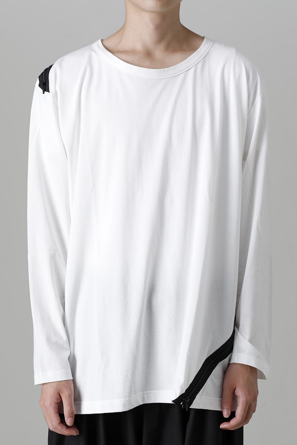 Diagonal zipper long White