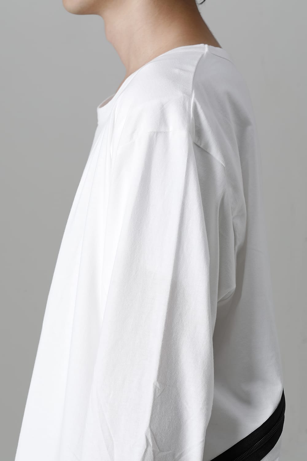 Diagonal zipper long White