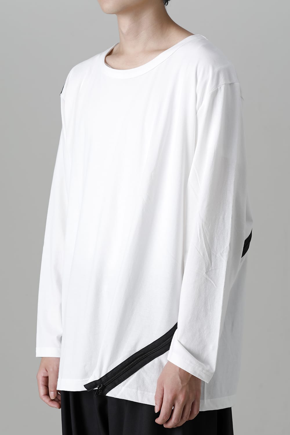 Diagonal zipper long White