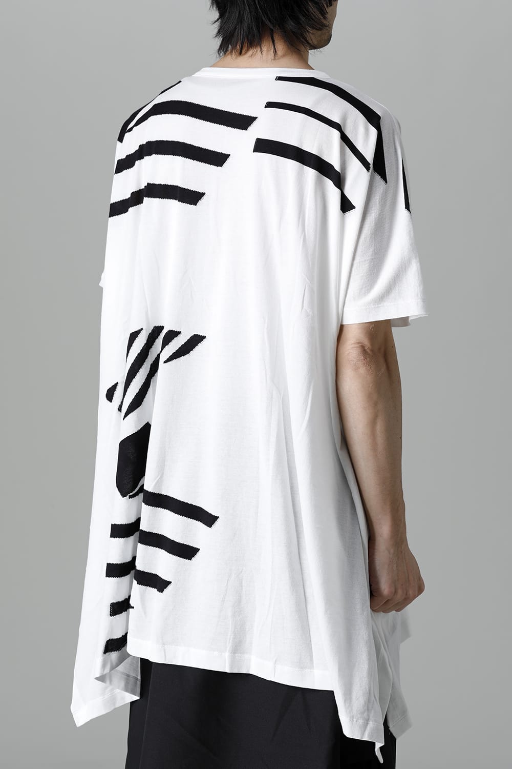 Drape Big Tee（Triangle random border）