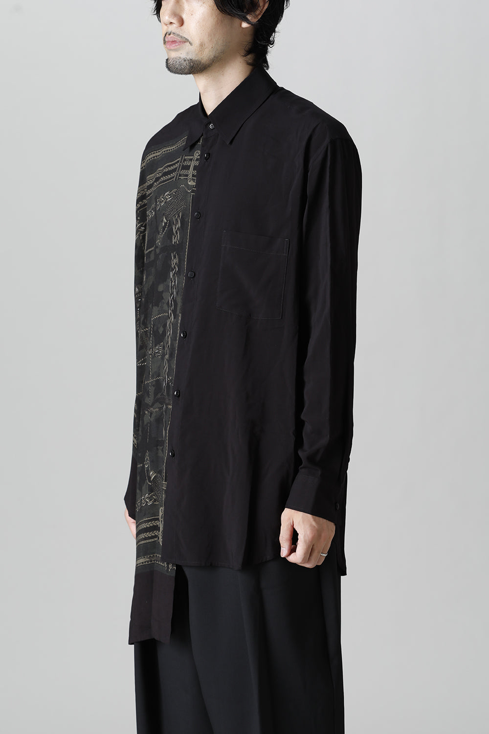 Cloak docking shirt