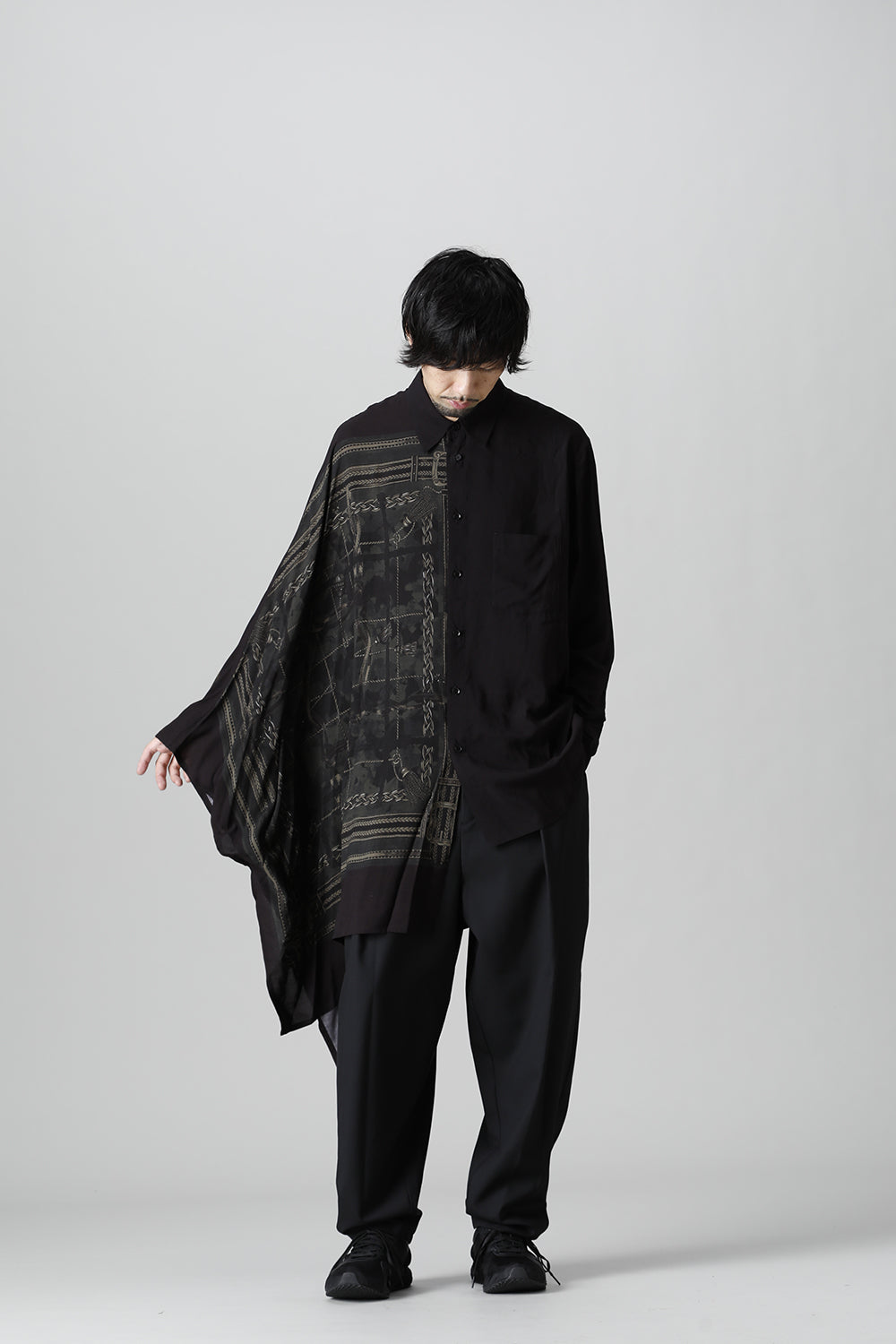 Cloak docking shirt