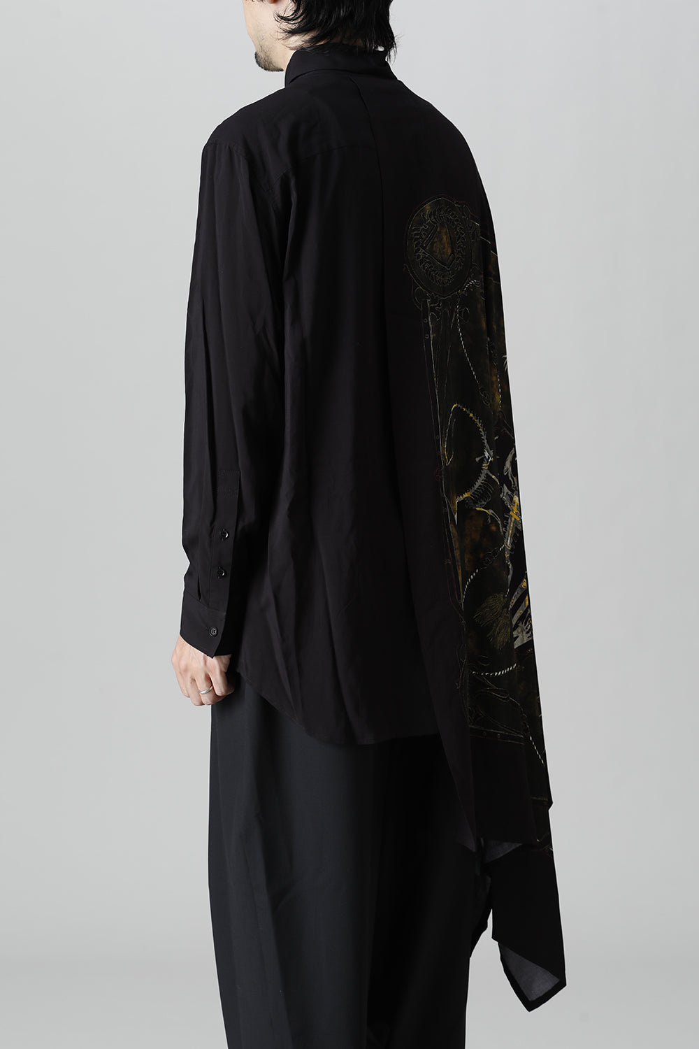 Cloak docking shirt