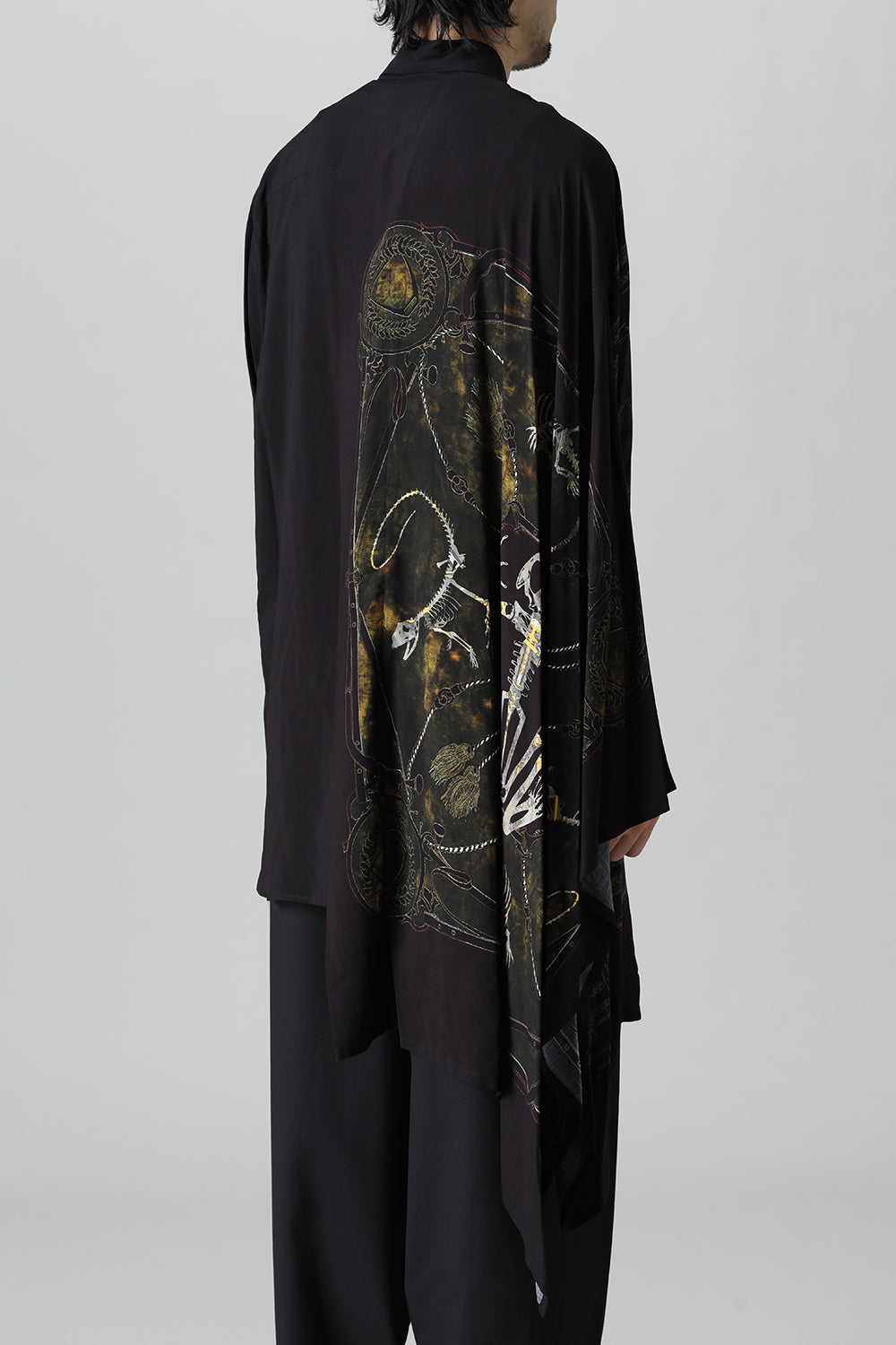 Cloak docking shirt