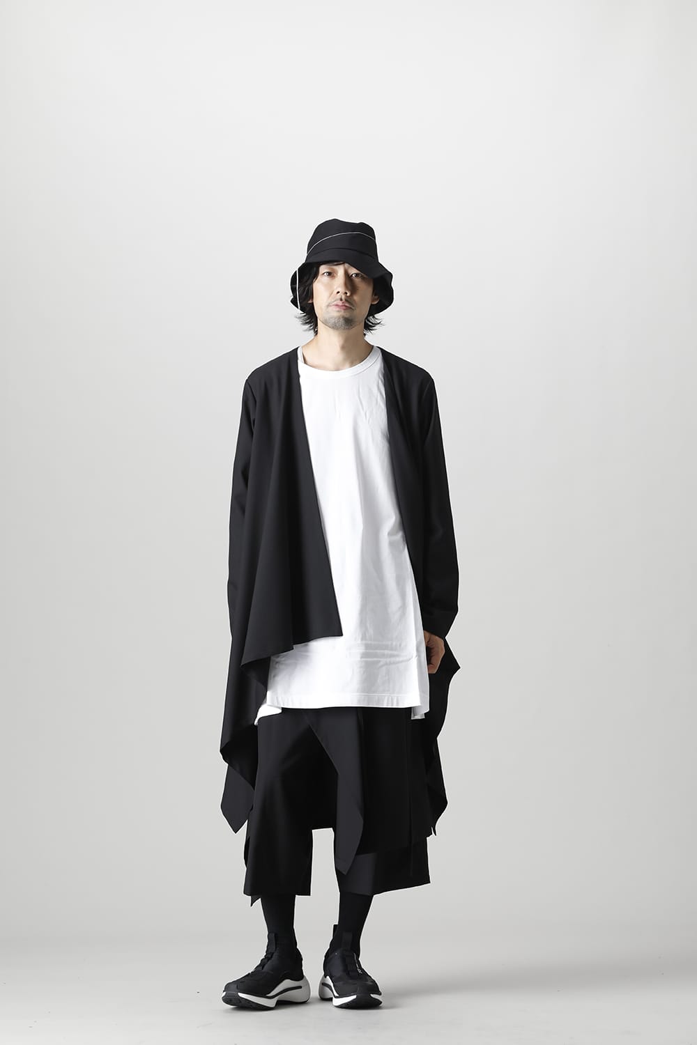 ロング丈ドレープジャケット