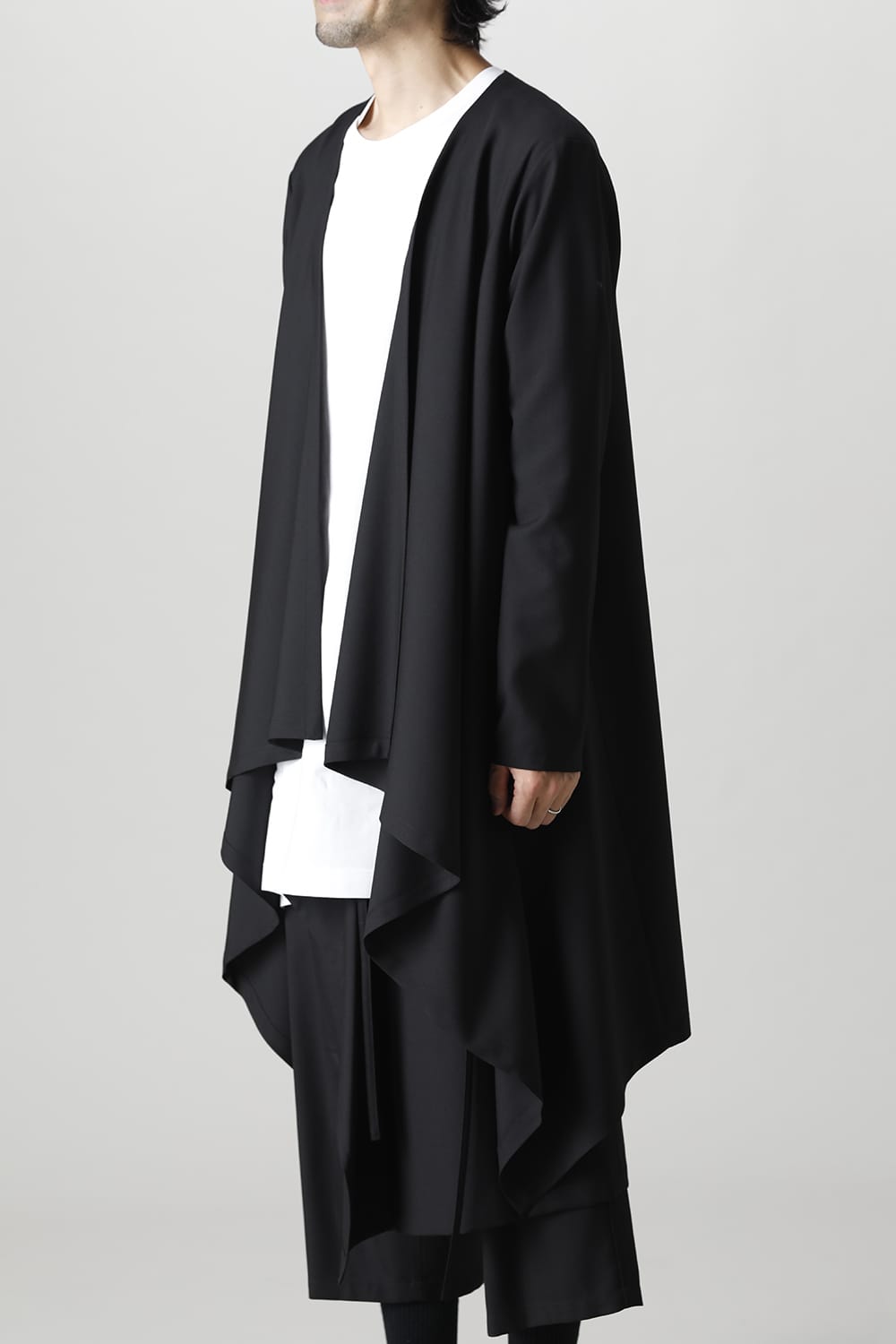 ロング丈ドレープジャケット