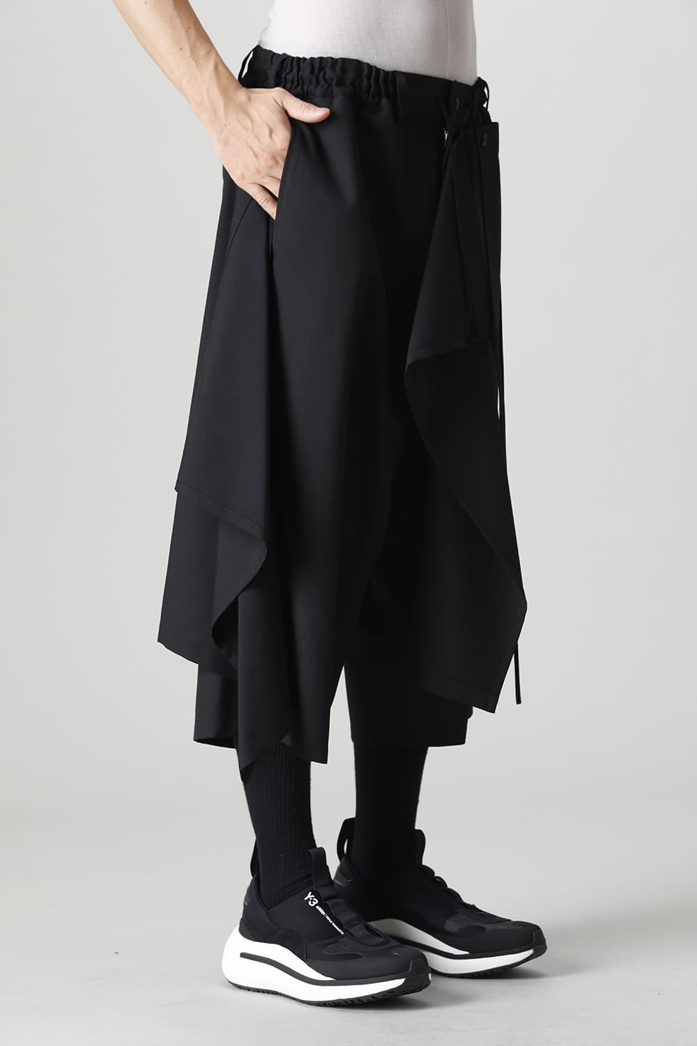 Detachable skirt pants