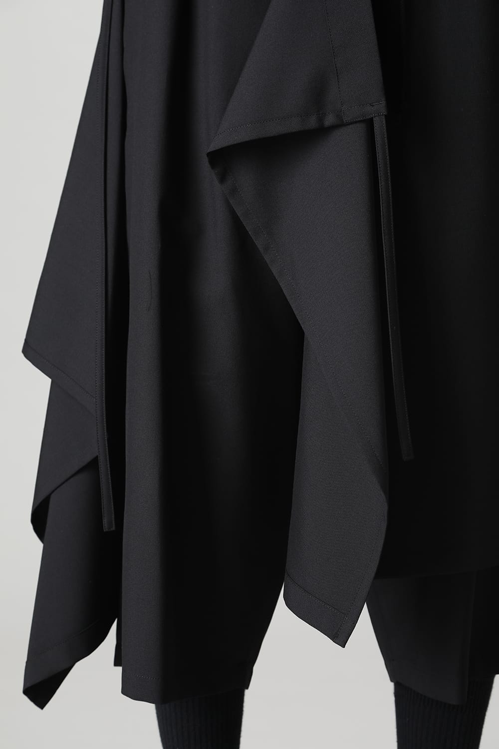 Detachable skirt pants