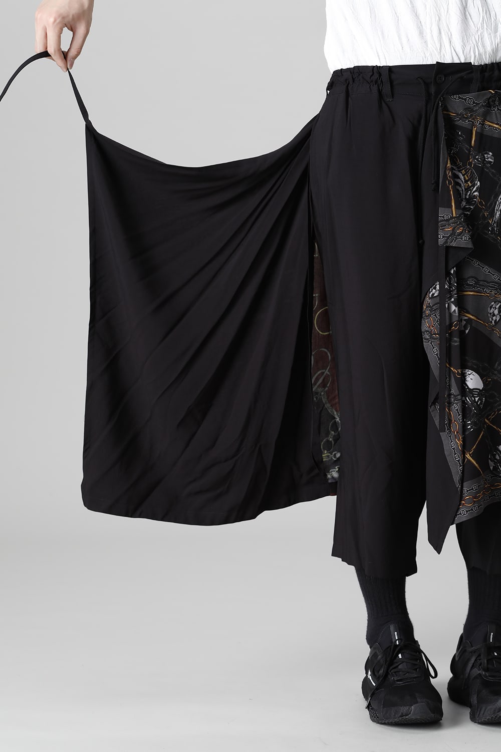 Detachable skirt pants