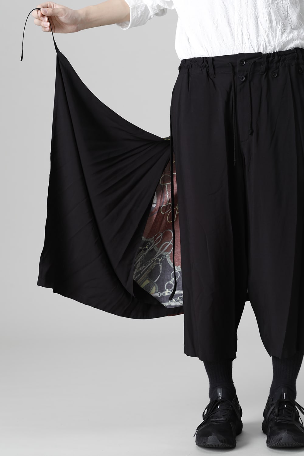 Detachable skirt pants