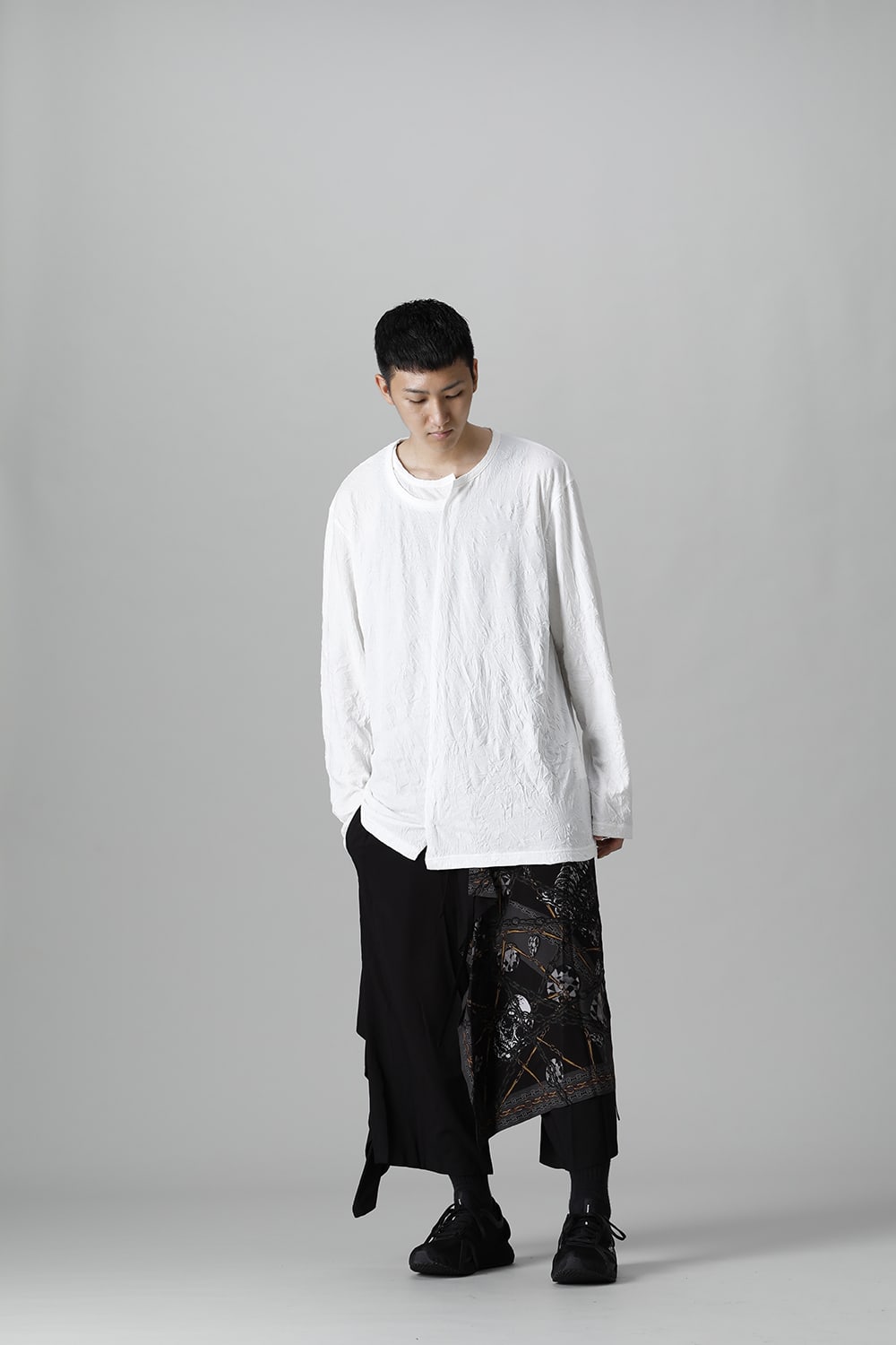 Collar deformed long sleeves White