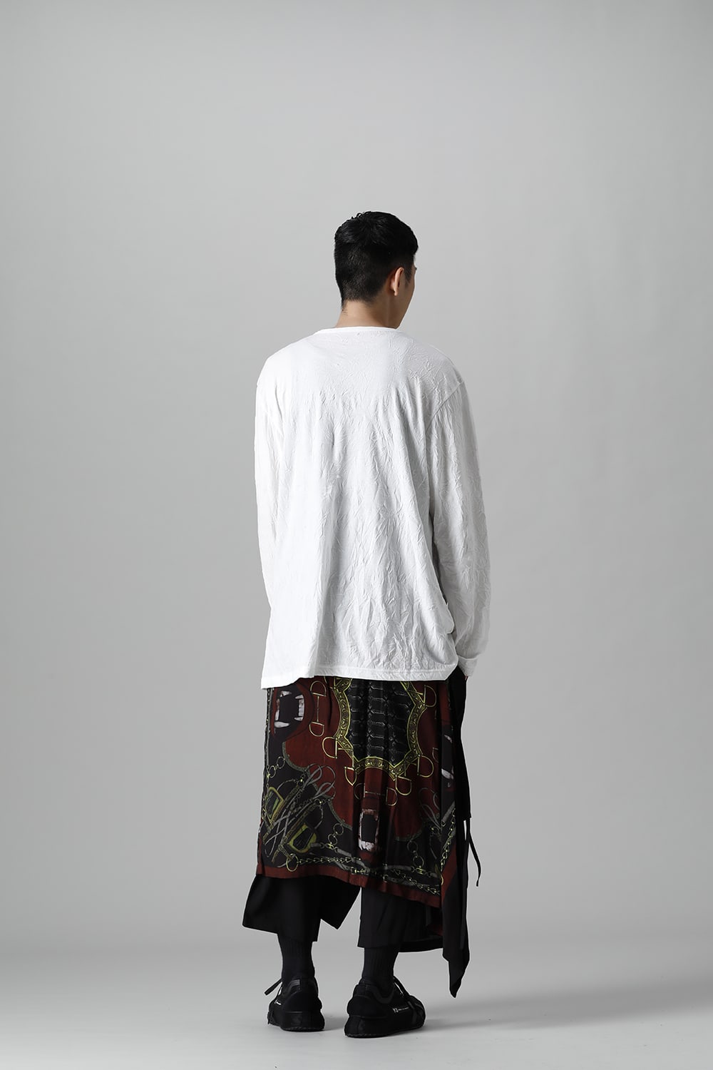 Collar deformed long sleeves White