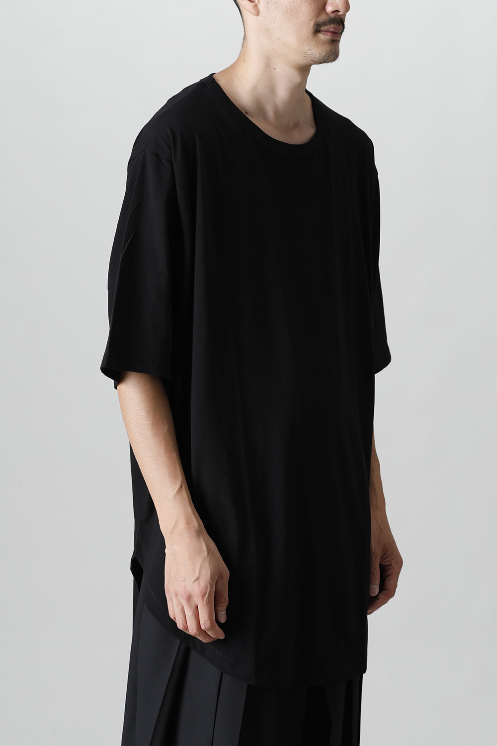 Jumbo round short sleeve Black