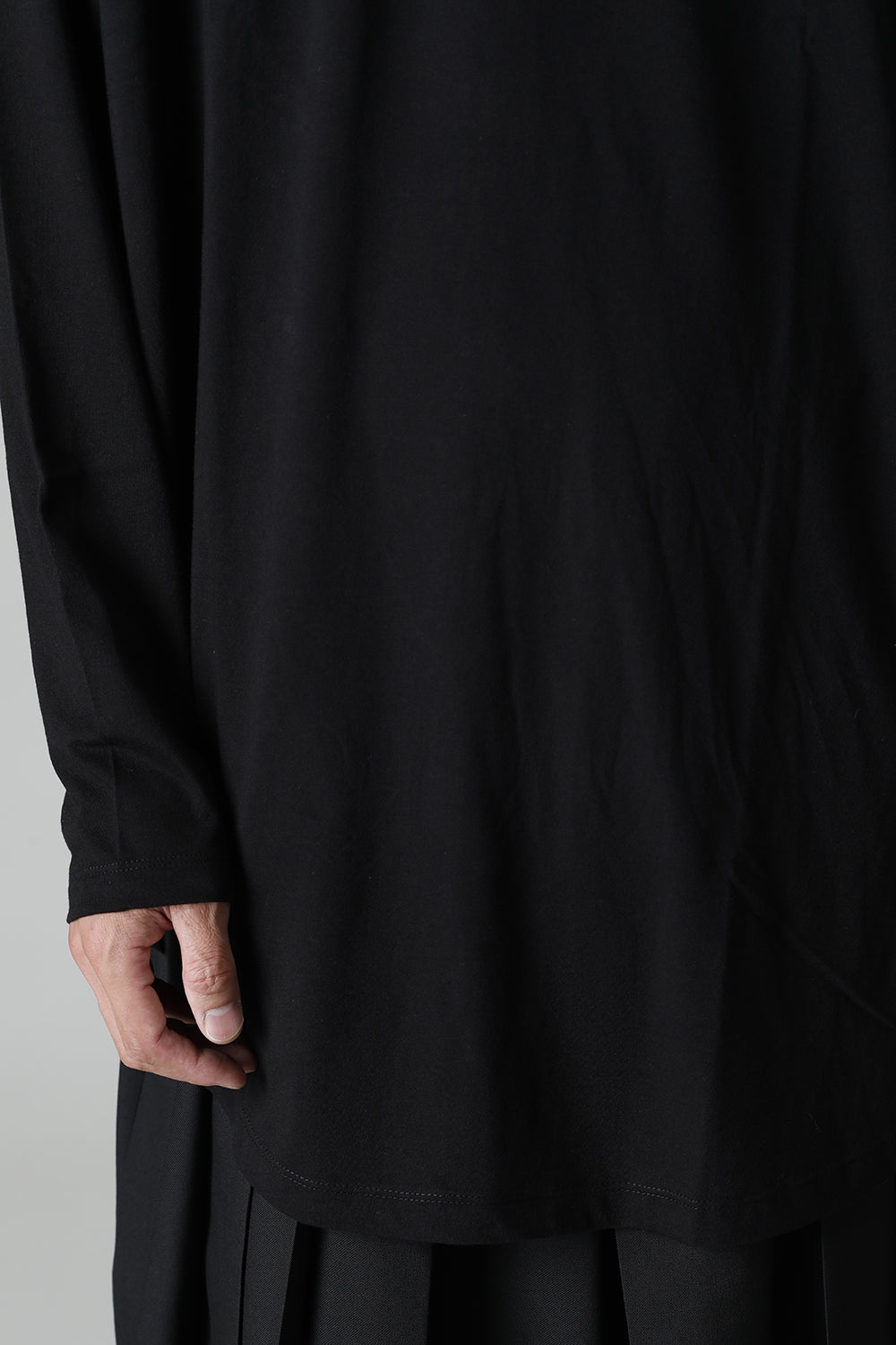 Jumbo round long sleeve Black