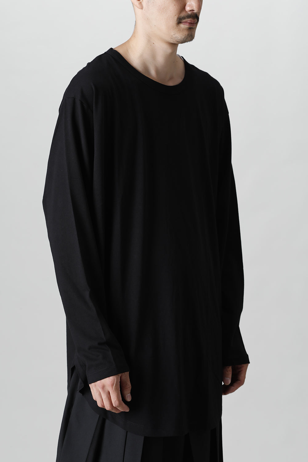 Jumbo round long sleeve Black