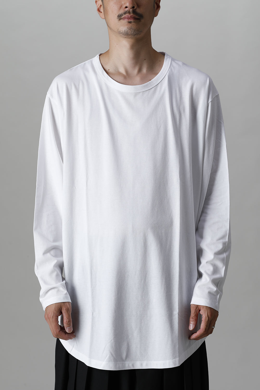 Jumbo round long sleeve White