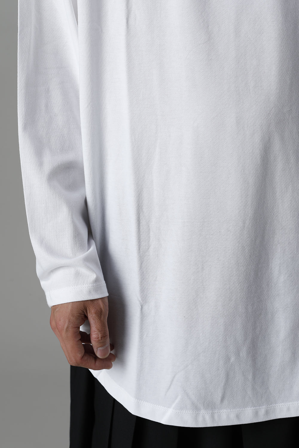 Jumbo round long sleeve White