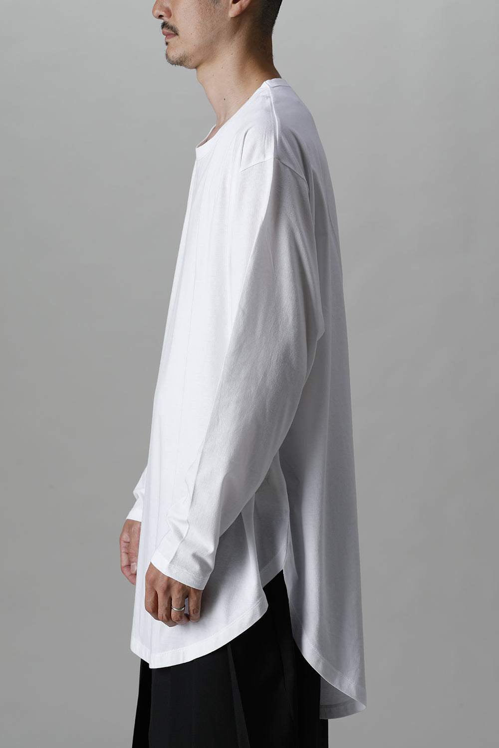 Jumbo round long sleeve White